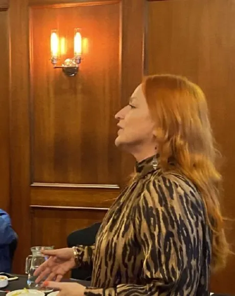 Anna Traverso giving a talk in Chile