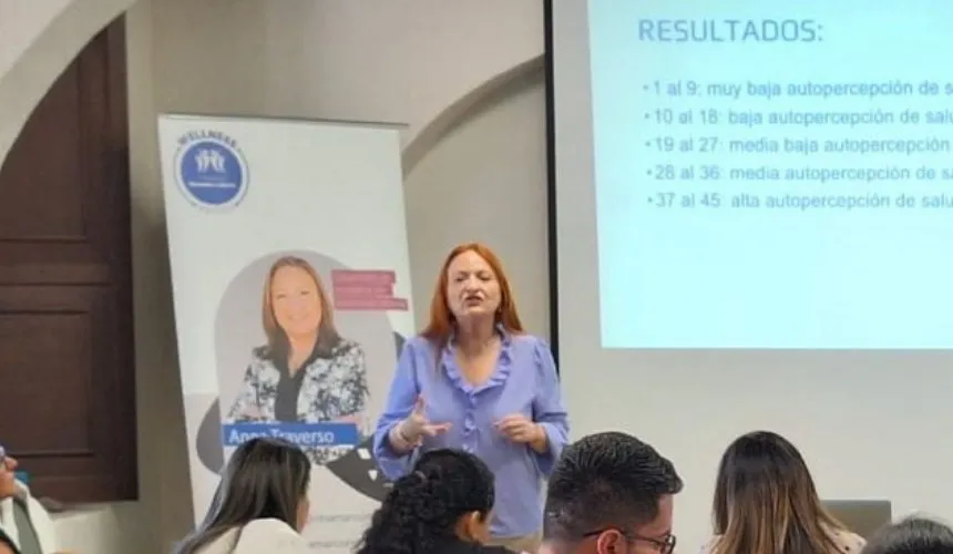 Anna Traverso presenting the results of a MASBE assessment in Mexico